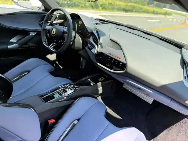 Ferrari SF90 — Фото автомобиля 12