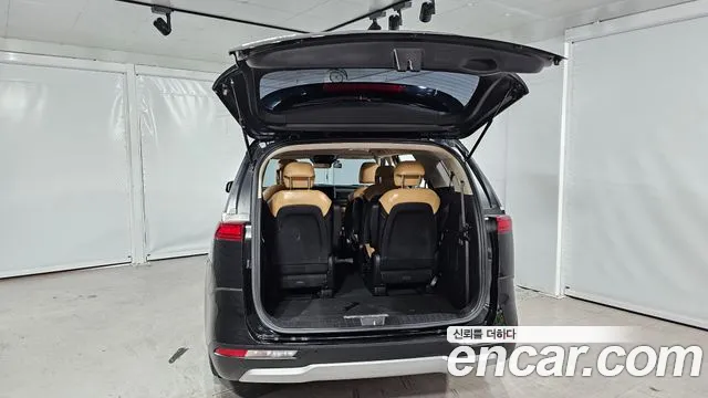 Kia Canival Carnival 4 поколение Дизель 9 мест Prestige — Фото автомобиля 20