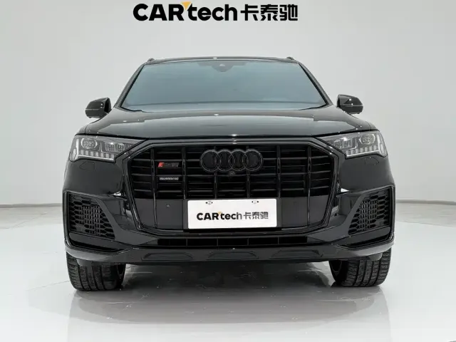 Audi Q7 — Фото автомобиля 3