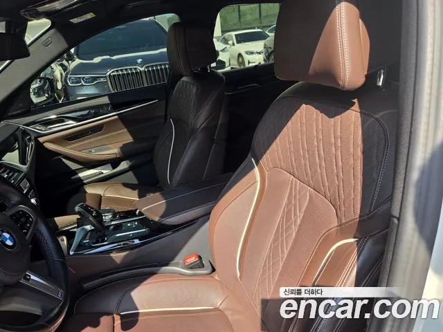 BMW 5 Series G30 — Фото автомобиля 6