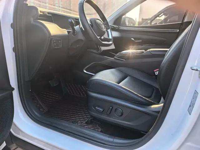 Hyundai Hyundai Tucson 2022 Tucson L 2.0L Hybrid Premium Edition — Фото автомобиля 4