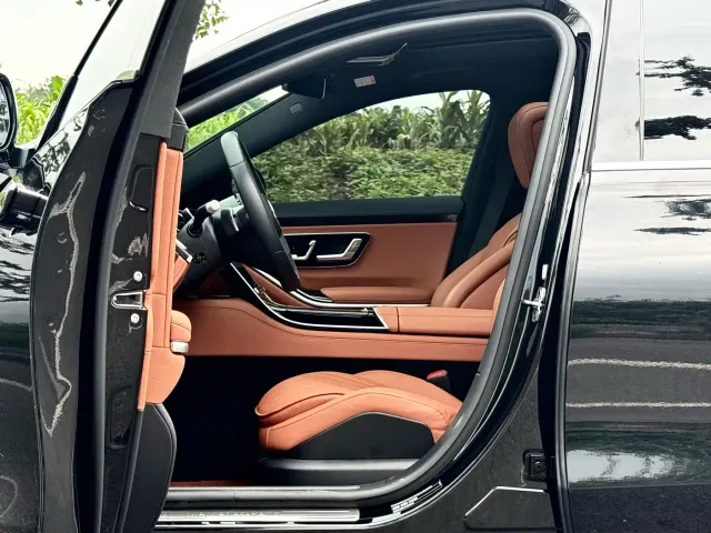 Mercedes-Benz S-Class — Фото автомобиля 8