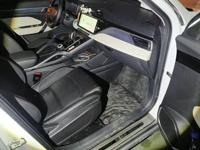 Geely Boyue — Фото автомобиля 13