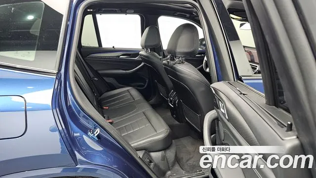 BMW X3 xDrive 20i M Sport — Фото автомобиля 11
