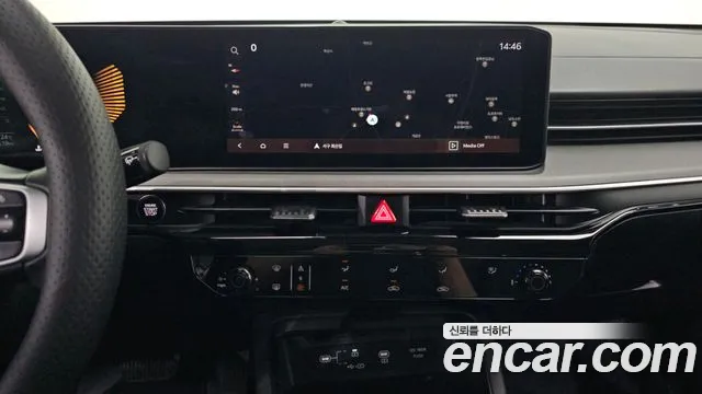 Kia K5 Новый K5 3 поколение 2.0 LPi(Для проката) — Фото автомобиля 14
