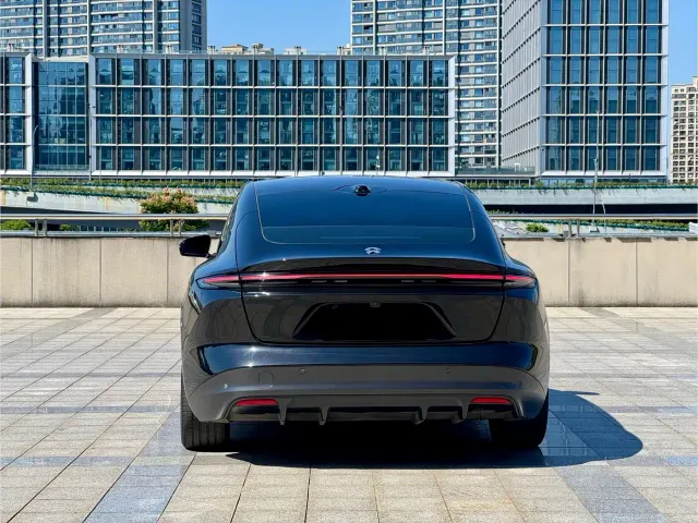 Nio ET5 — Фото автомобиля 5