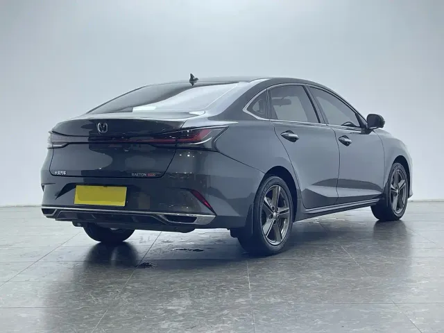 Changan Raeton Plus — Фото автомобиля 3