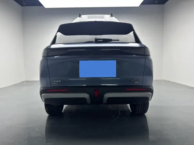 BYD Hai Shi 07 DM-i — Фото автомобиля 8