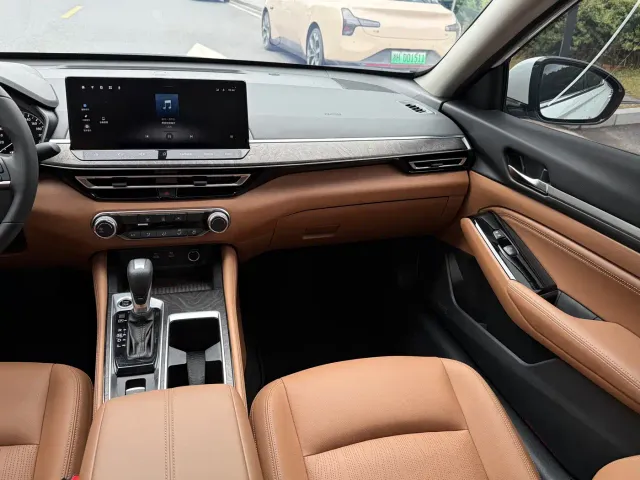 Nissan Teana — Фото автомобиля 14