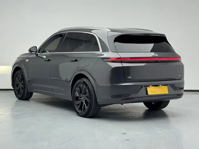 Li Auto L7 — Фото автомобиля 3