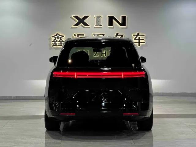 Xpeng GX — Фото автомобиля 5