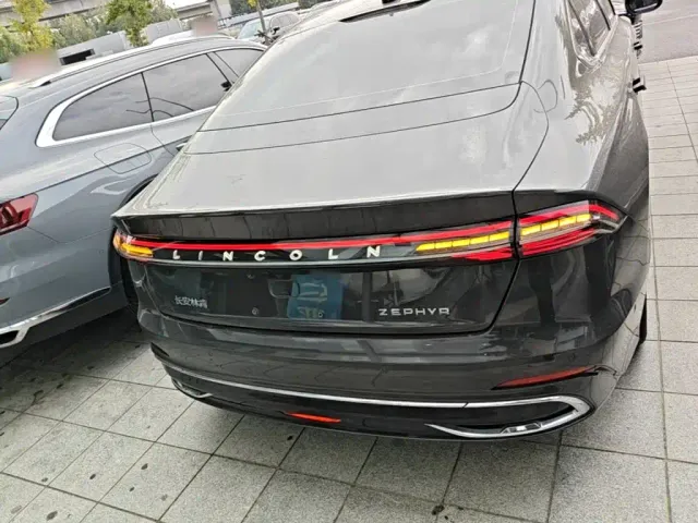 Lincoln Z — Фото автомобиля 5