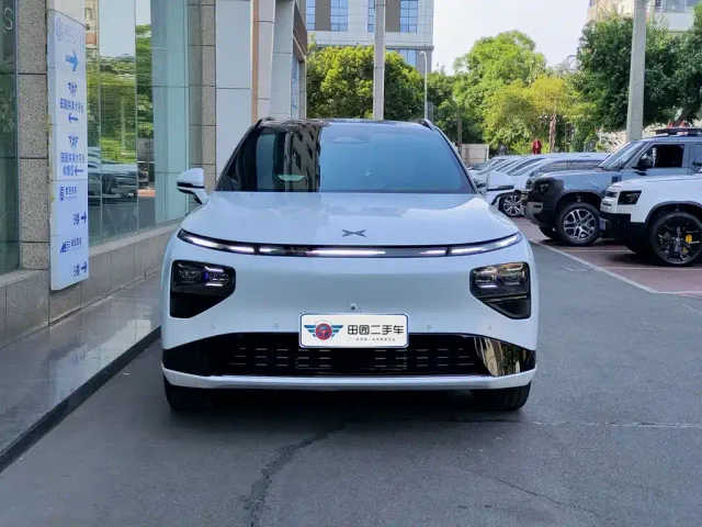 Xpeng G9 — Фото автомобиля 2