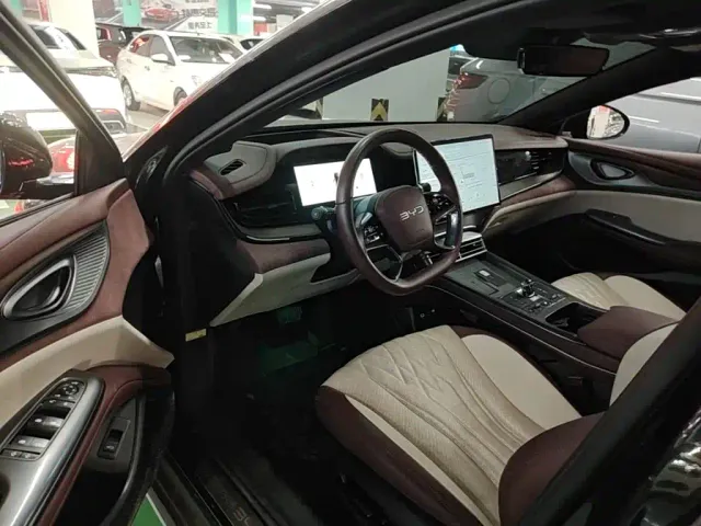 BYD Seal — Фото автомобиля 15