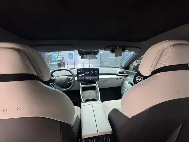 Arcfox Alpha S5 — Фото автомобиля 10