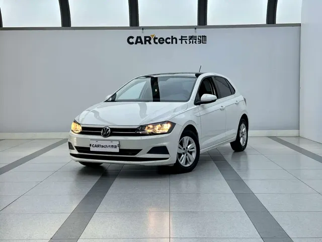 Фотография автомобиля — Volkswagen Polo