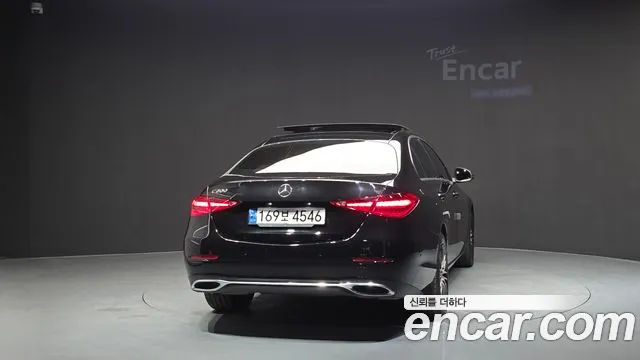 Mercedes-Benz C-Class — Фото автомобиля 4