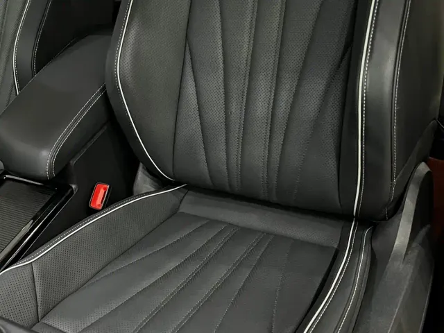 Volkswagen Passat — Фото автомобиля 16