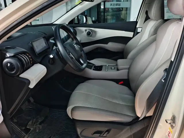 BYD Yuan PLUS — Фото автомобиля 5