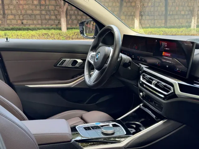 BMW i3 — Фото автомобиля 19
