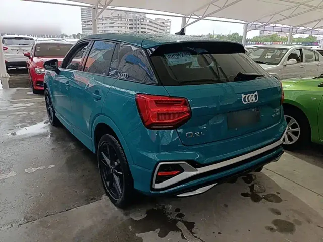 Audi Q2L — Фото автомобиля 4