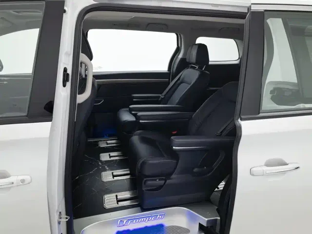 GAC Trumpchi M8 — Фото автомобиля 15