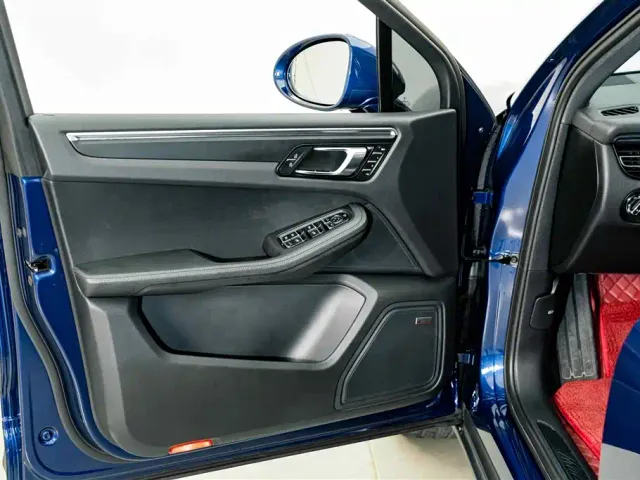 Porsche Macan — Фото автомобиля 16