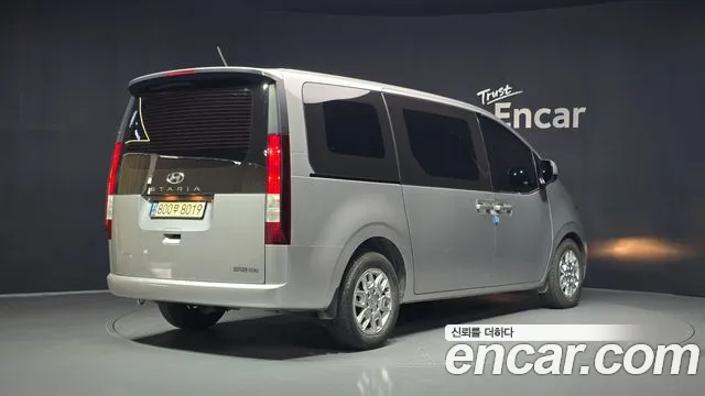 Hyundai Staria Staria Карго 3 места — Фото автомобиля 2