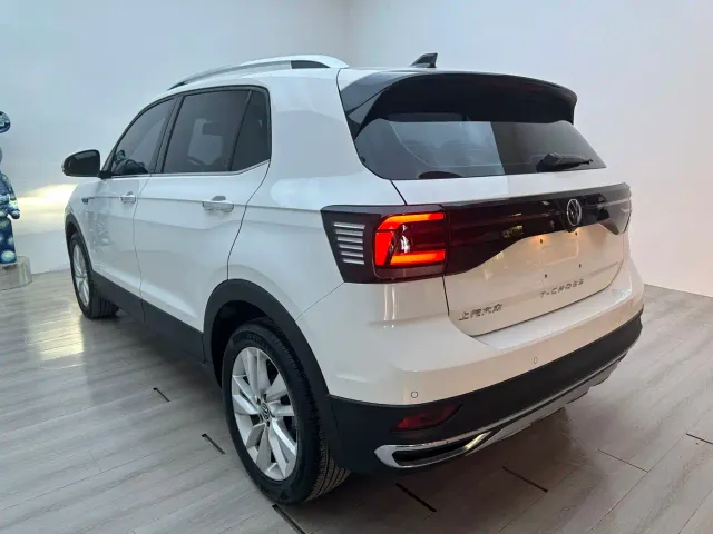 Volkswagen T-Cross — Фото автомобиля 7