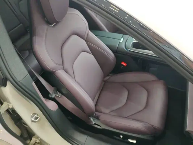 Xiaomi SU7 — Фото автомобиля 24