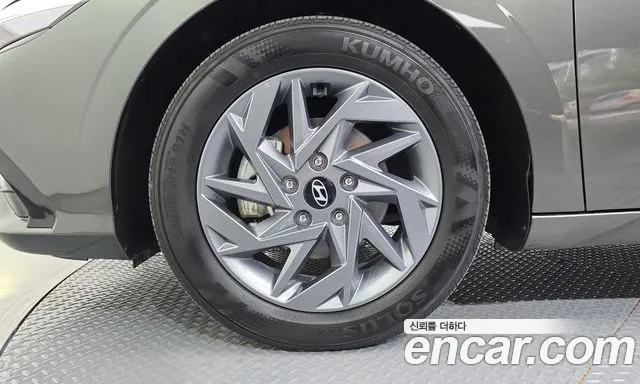 Hyundai Avante CN7 — Фото автомобиля 5