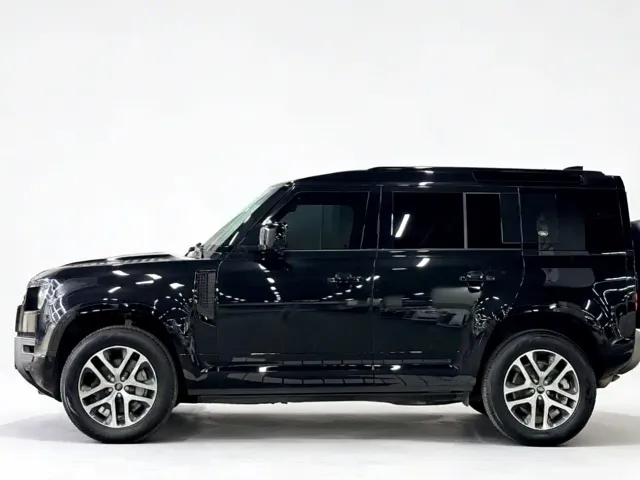 Land Rover Defender — Фото автомобиля 3