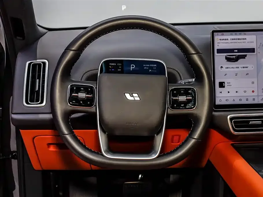 Li Auto Li L8 2025 Max Smart Renewal Edition — Фото автомобиля 14
