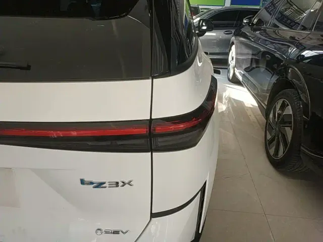 Toyota BoZhi 3X — Фото автомобиля 7