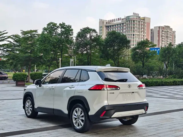 Toyota Corolla Cross — Фото автомобиля 14