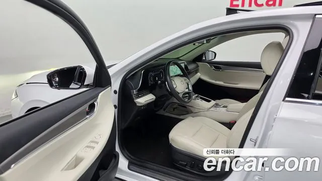 Hyundai Grandeur Новый Grandeur IG — Фото автомобиля 10
