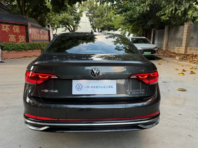 Volkswagen Sagitar — Фото автомобиля 15
