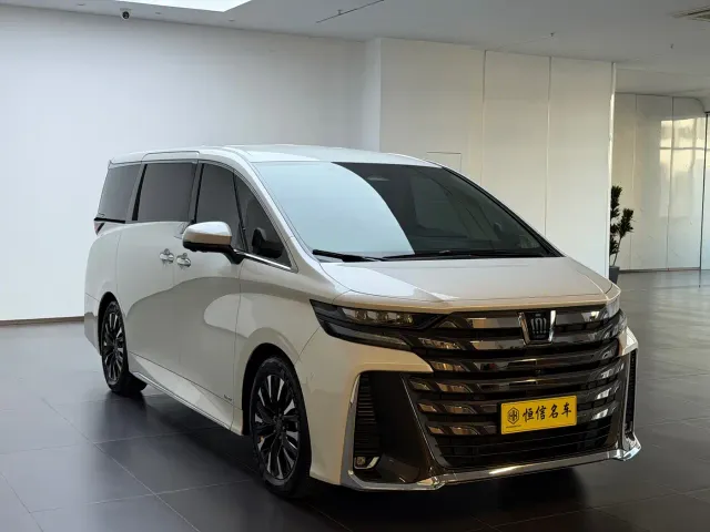 Toyota Vellfire — Фото автомобиля 3