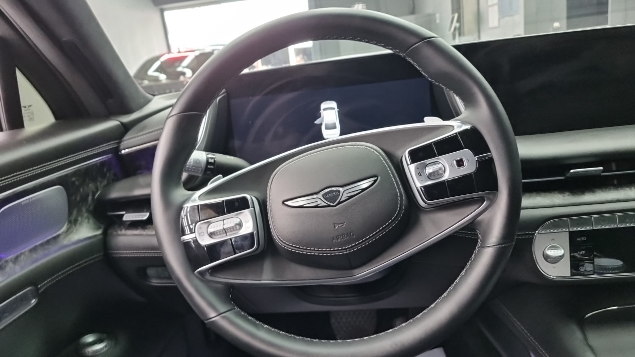 Genesis G90 Бензин 3.5 турбо AWD — Фото автомобиля 12