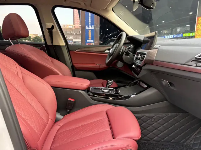 BMW X3 — Фото автомобиля 11