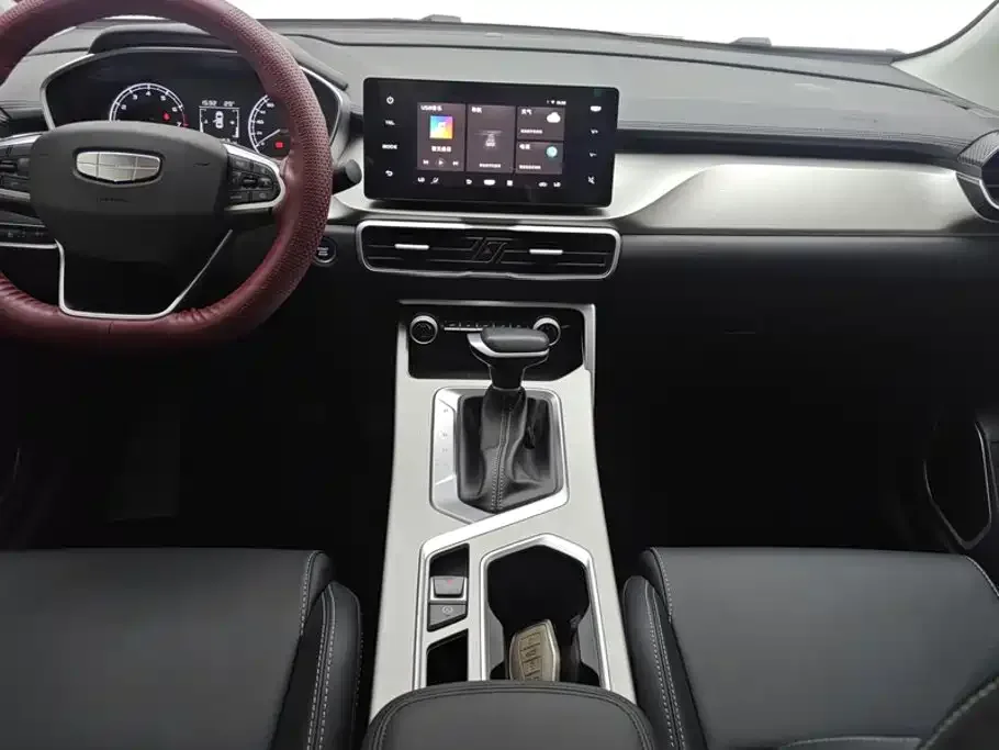 Geely Binyue 2025 1.5L CVT Super Edition — Фото автомобиля 16