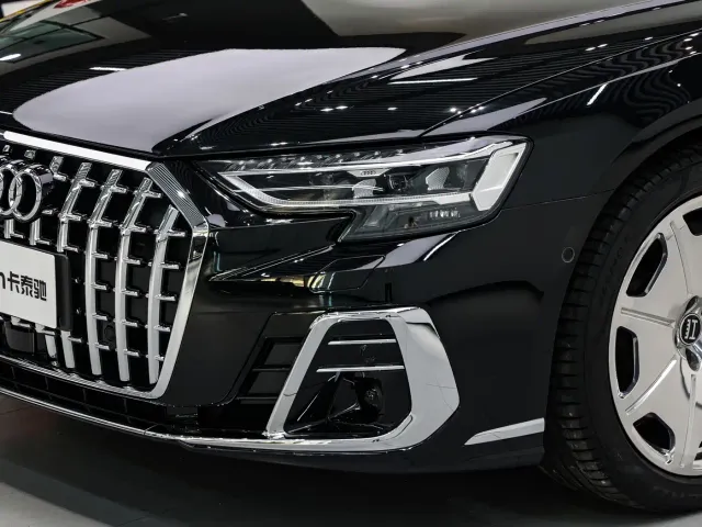 Audi A8 — Фото автомобиля 8