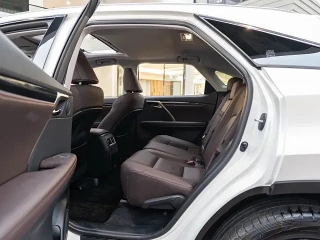 Lexus RX — Фото автомобиля 10