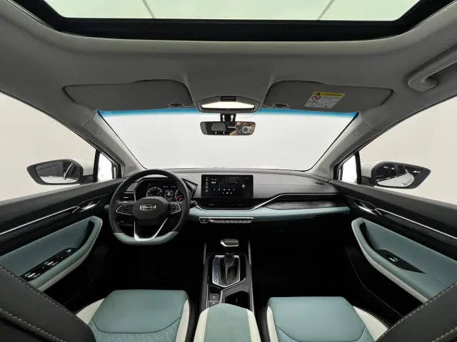 Geely Emgrand S — Фото автомобиля 10