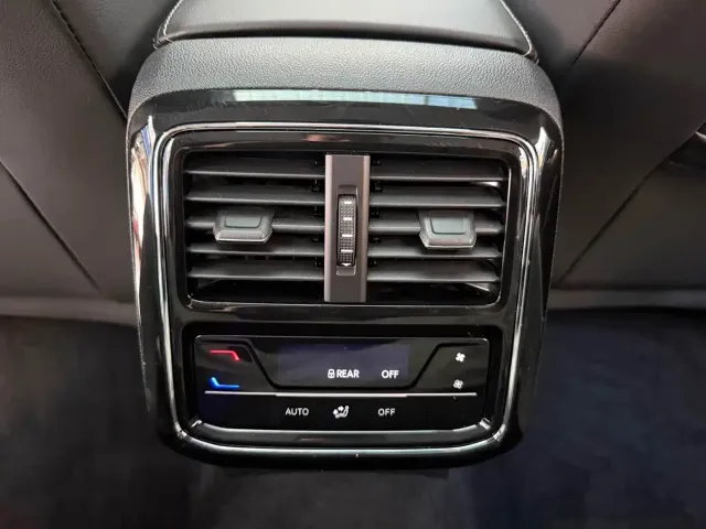 Volkswagen Passat 2023 Facelift 280TSI Elite Edition — Фото автомобиля 14