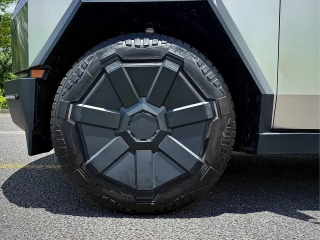 Tesla Cyber Off-Road Traveler — Фото автомобиля 25