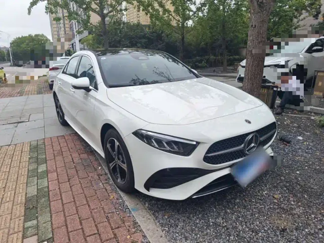 Mercedes-Benz A-Class — Фото автомобиля 3
