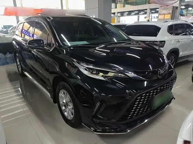 Toyota Granvia — Фото автомобиля 3