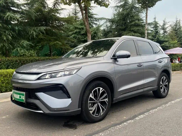 Фотография автомобиля — BYD Song Pro