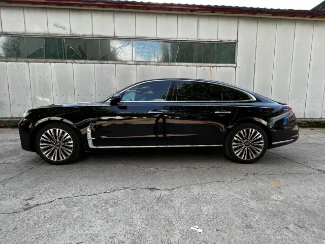Hongqi H9 — Фото автомобиля 7